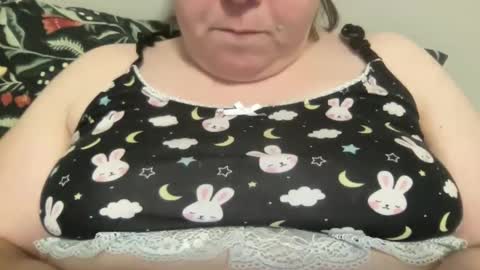 Snapshot of kylorencat chatting on January 2025 02:48:02 AM KYLO online show from January 2025 02:48:02 AM