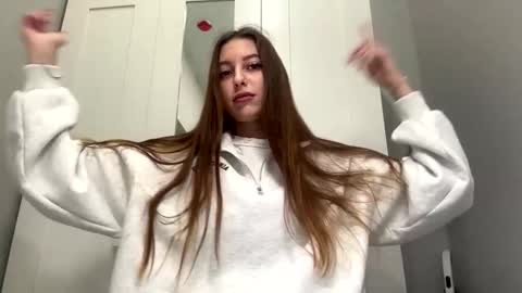 Selena online show from March 2026 03:01:01 AM