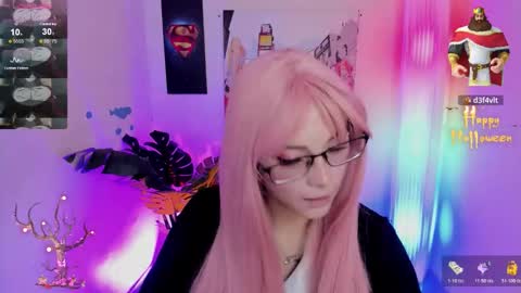 Kyomi online show from November 2025 01:43:01 PM