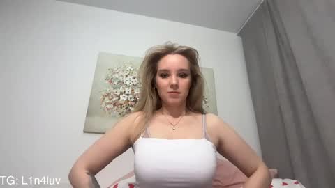 lina online show from April 2026 07:10:01 PM