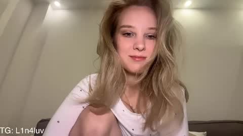 lina online show from April 2026 08:33:02 PM