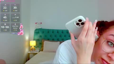 Snapshot of l1ttle_angel__ chatting on September 2025 09:14:01 PM Margo online show from September 2025 09:14:01 PM