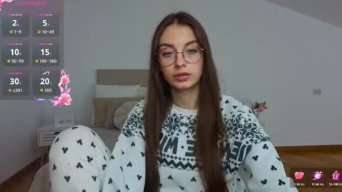 Snapshot of l1ttle_angel__ chatting on October 2025 08:52:02 PM Margo online show from October 2025 08:52:02 PM