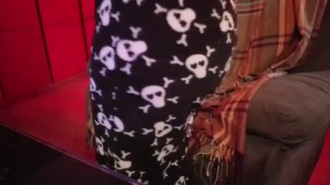 Snapshot of la_femme_fatale_ chatting on November 2025 10:01:01 PM Hanna FREE ONLYFANS online show from November 2025 10:01:01 PM