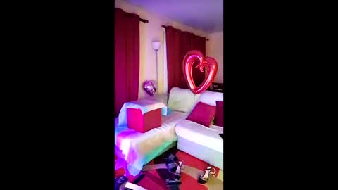 PAMELITA online show from June 2026 02:05:02 AM