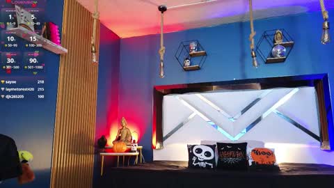 Cris  online show from October 2025 11:03:01 AM