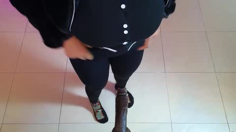 Cris  online show from February 2026 11:06:02 AM