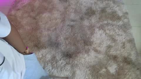 Cris  online show from April 2026 11:44:01 AM