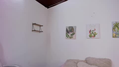 Snapshot of laara_croft chatting on October 2025 10:53:02 PM L A R A online show from October 2025 10:53:02 PM