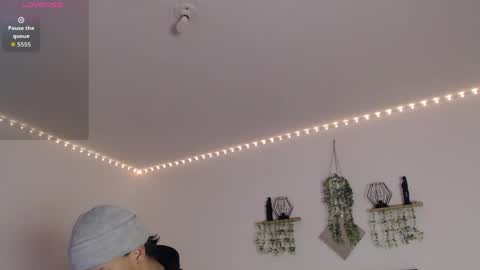 labrinthteasing online show from April 2026 11:46:02 AM