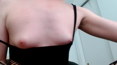 Snapshot of laceyphoenix1 chatting on December 2024 02:45:02 AM Lacey Phoenix online show from December 2024 02:45:02 AM