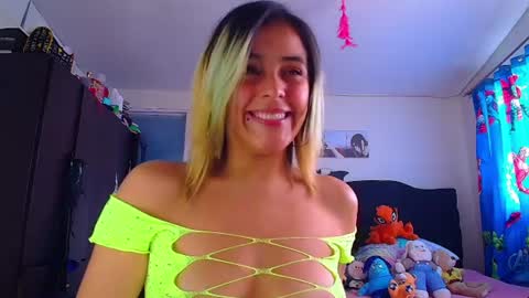 Snapshot of lacolombiana_bitch chatting on July 2026 07:53:01 PM Valentina online show from July 2026 07:53:01 PM