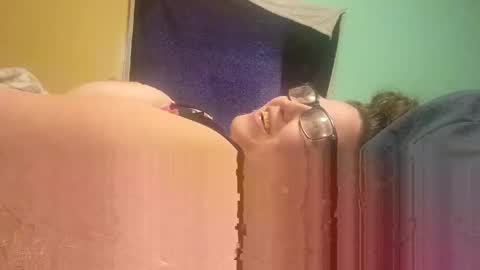 Laddybuggie27 online show from February 2025 07:23:01 PM