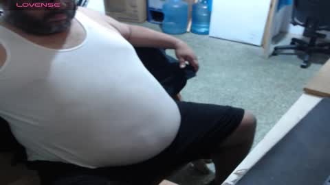 Snapshot of ladillado chatting on March 2026 06:57:01 PM rob online show from March 2026 06:57:01 PM