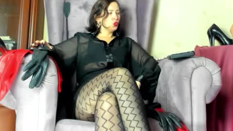 Snapshot of lady__leather chatting on November 2025 11:36:02 AM GoddessLeather online show from November 2025 11:36:02 AM