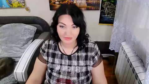 lady_boom_ online show from November 2025 08:18:01 PM