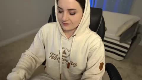 Anna online show from November 2025 01:06:02 AM