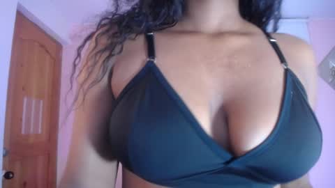 Snapshot of lady_danbury chatting on January 2025 07:17:02 PM Karla - Instagram   lady karla1 online show from January 2025 07:17:02 PM