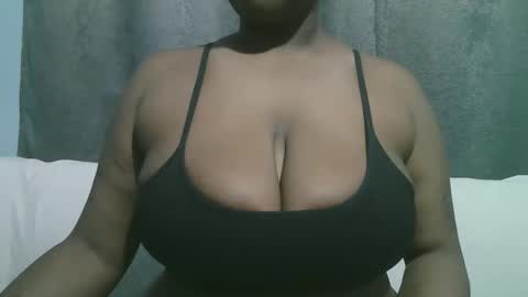 lady_dearra online show from October 2025 04:01:02 AM