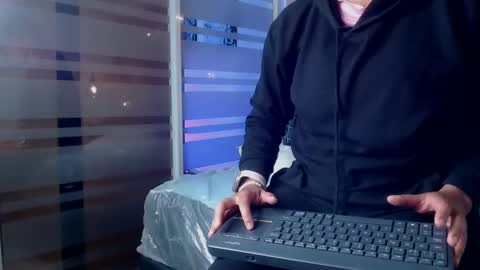 LADY  online show from January 2025 07:57:01 AM