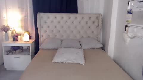   online show from December 2024 01:44:02 PM