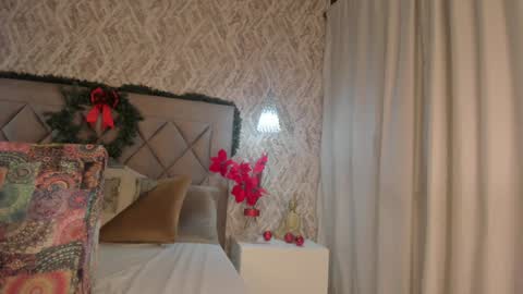 Gaby  online show from December 2024 05:40:01 PM