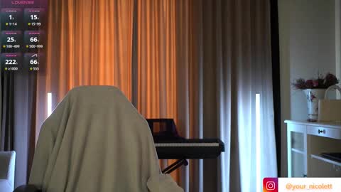 lady_nicolett online show from October 2025 10:35:02 AM