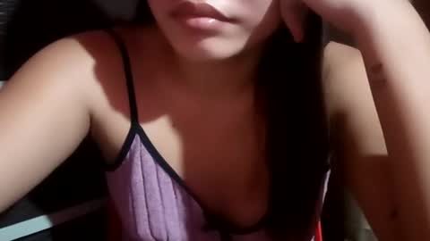 Snapshot of lady_rose19 chatting on December 2025 07:35:01 AM kitty online show from December 2025 07:35:01 AM