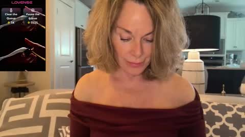 Ladybabs online show from April 2026 06:39:01 PM