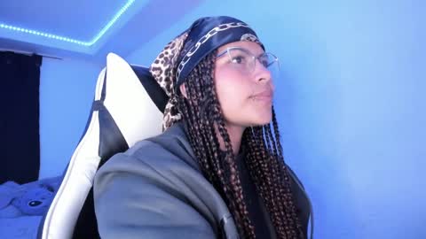  Lady  online show from February 2025 03:07:02 AM