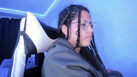  Lady  online show from February 2025 06:15:02 AM