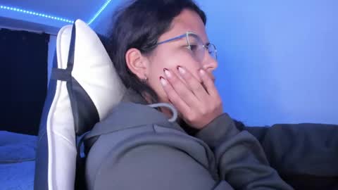  Lady  online show from February 2025 09:11:02 AM