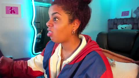 leidy daniela online show from February 2025 08:11:01 AM