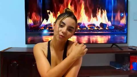 Hello im lady nice to meet you  online show from May 2026 06:36:02 PM
