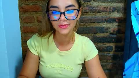Hello im lady nice to meet you  online show from May 2026 08:50:01 PM