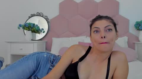 Snapshot of ladyliia chatting on January 2025 08:16:02 AM Lia online show from January 2025 08:16:02 AM