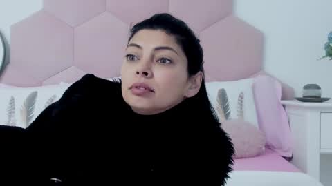 Snapshot of ladyliia chatting on January 2025 04:29:01 AM Lia online show from January 2025 04:29:01 AM