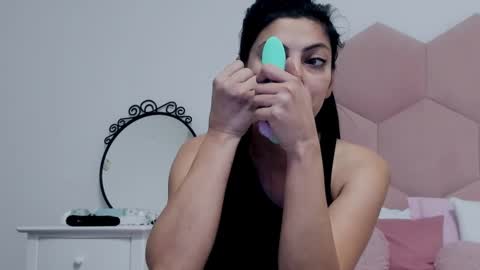 Snapshot of ladyliia chatting on February 2025 05:07:02 AM Lia online show from February 2025 05:07:02 AM