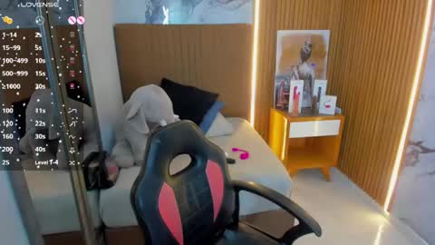 LADY  online show from April 2026 12:30:02 PM