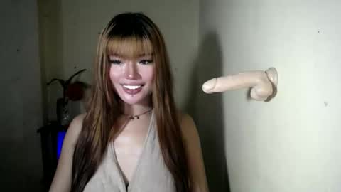 LILY online show from May 2026 01:33:02 AM