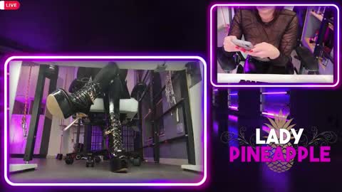 ladypineapple01 online show from November 2025 08:14:01 PM