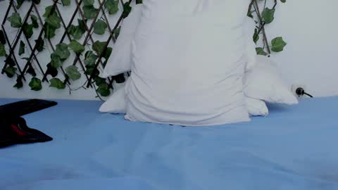 Snapshot of ladysexy_hot19 chatting on December 2024 03:00:02 AM Ladysexy hot19 online show from December 2024 03:00:02 AM