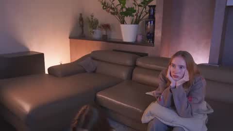 laelneizer online show from June 2026 12:36:02 PM