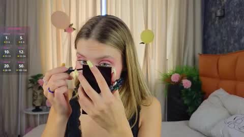 Lilia online show from October 2025 07:16:01 AM