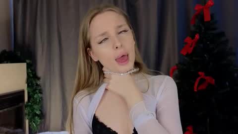 Lilia online show from December 2025 06:33:02 AM