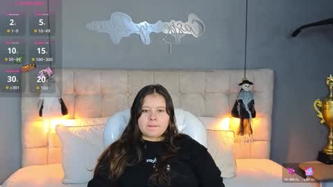    online show from October 2025 10:19:01 PM