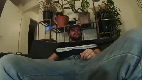 Snapshot of laidback_and_chill chatting on January 2025 05:56:01 AM Rick online show from January 2025 05:56:01 AM