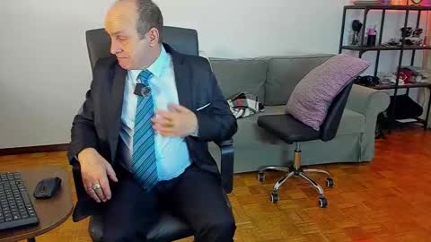 lajose52 online show from November 2025 07:12:01 PM