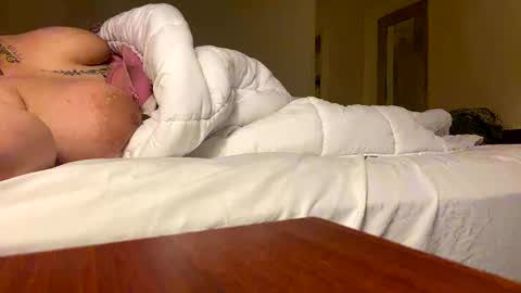 lalaaacx3 online show from February 2025 05:02:01 AM