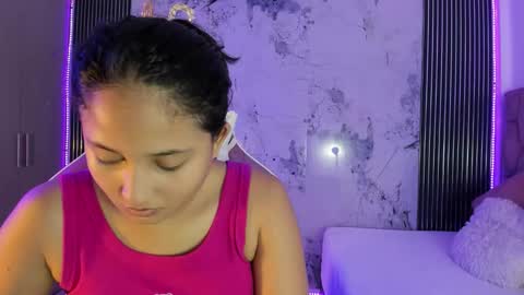 Laura online show from October 2025 12:17:02 PM